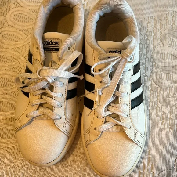 adidas gazelle silver green womens Adidas Adifom Q Shoes HQ4322  Kick Theory